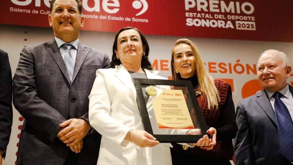 MARÍA DEL CARMEN VALENZUELA SÉPTIMA CON EL PREMIO ESTATAL QUE INGRESA A SALÓN DE LA FAMA 